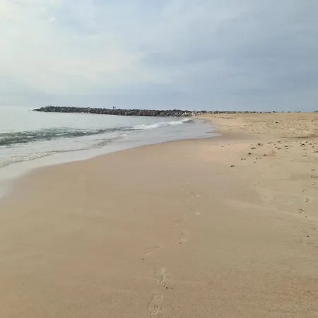 Semesterbostad Strandhuset *
