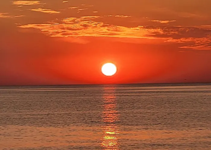 Strandhuset Semesterbostad *